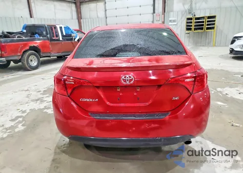 2017 Toyota Corolla L z USA, uszkodzony, nr VIN 2T1BURHE8HC762799